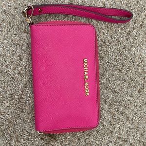 Michael Kors wristlet